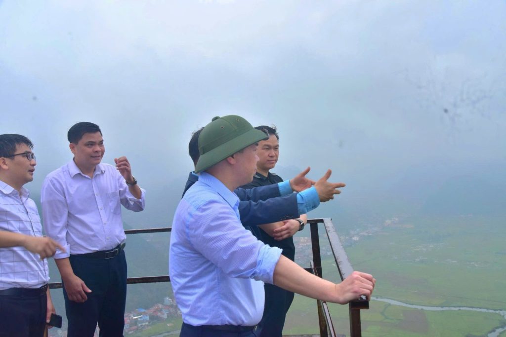 Lãnh đạo UBND tỉnh khảo sát thực địa triển khai Đề án phát triển Làng du lịch cộng đồng Quỳnh Sơn